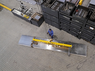 WiRoPa Kran mit Blech von oben