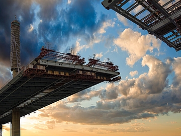 Brückenbau Beispielfoto für die Branchen, in denen WiRoPa aus Gescher tätig ist: Hier zu sehen ist eine Szene im Brückenbau.